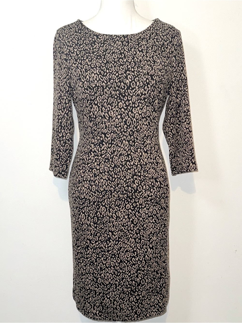 So Slimming by Chico’s Size 1 (Medium) Leopard Print Sheath Dress 3/4 Sleeve
